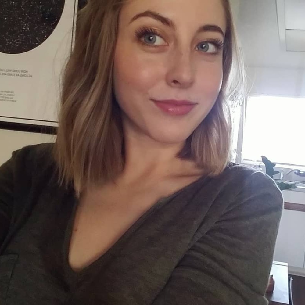 Meet your Posher, Lauren
